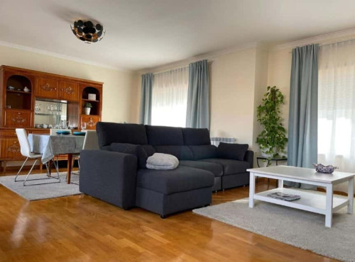Spacious 3-bedroom apartment in Espinho - Gallery - 18