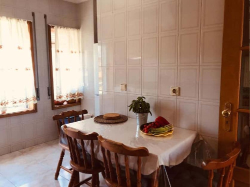 Spacious 3-bedroom apartment in Espinho
