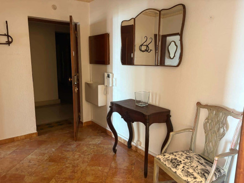 Spacious high floor apartment with sea view in Setubal City Centre