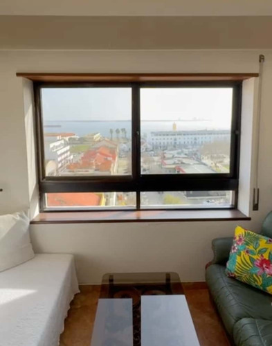 Spacious high floor apartment with sea view in Setubal City Centre - Gallery - 33