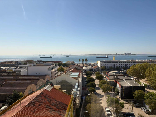 Spacious high floor apartment with sea view in Setubal City Centre - Gallery - 20