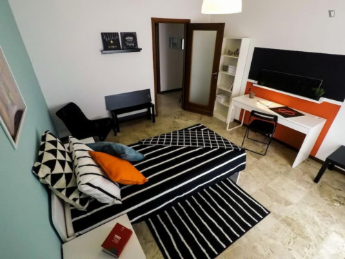 Large single bedroom in Mompiano - Gallery - 18