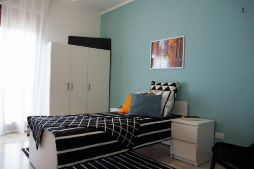 Large single bedroom in Mompiano - Gallery - 20