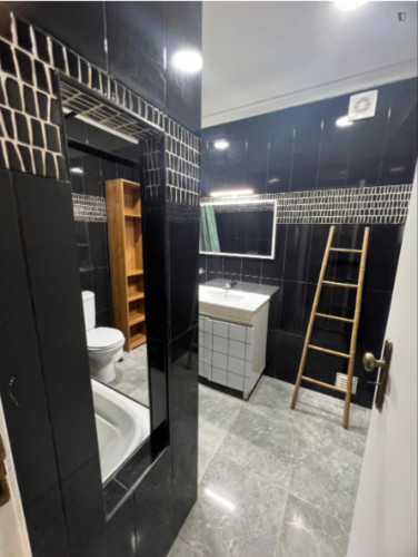 Affordable Single Bedroom close to Caldas da Rainha Train Station - Gallery - 5