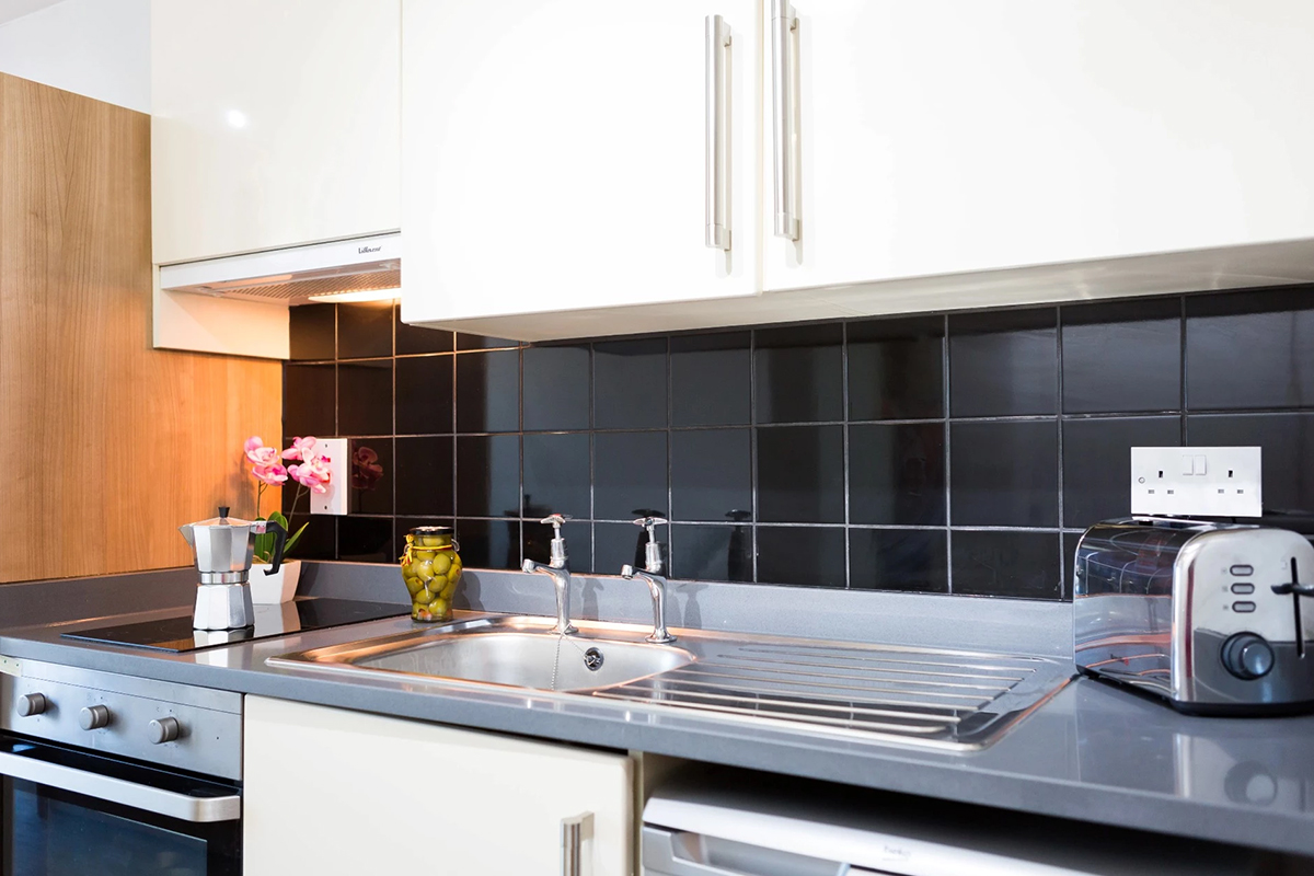  Bronze Studio Upper Level Premium View  -  Go Britanya -  South Bank Residence  - Gallery -  8