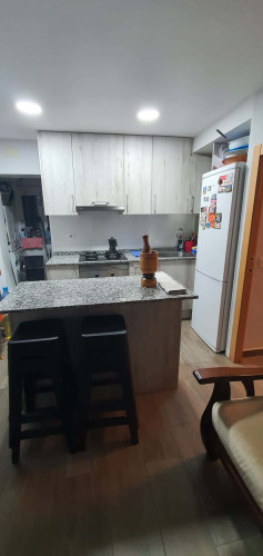 Room in Carrer Xiprer, Cornellà de Llobregat for 55 m² with 3 bedrooms