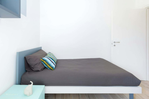 Room in Via Damiano Chiesa, Trento for 100 m² with 6 bedrooms