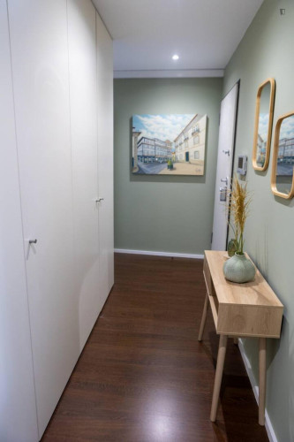 Elegant and functional studio in the historic center of Guimarães - Gallery - 13