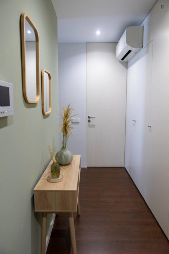 Elegant and functional studio in the historic center of Guimarães - Gallery - 14