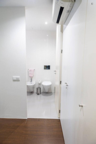 Elegant and functional studio in the historic center of Guimarães - Gallery - 11