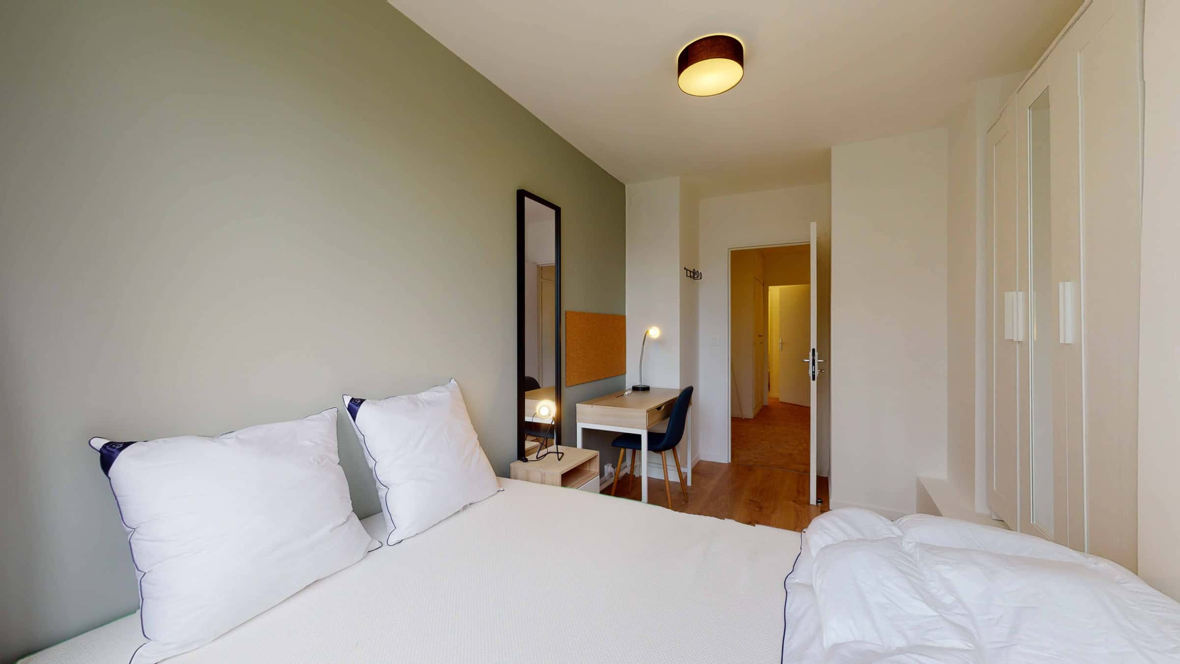 5 Bed, 2 Bath - Fontenay Wallon 1 - Private Room (1) - Gallery - 1