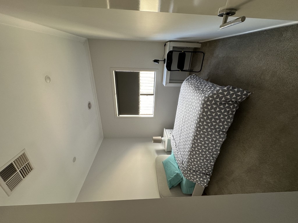  Single Room  -  Ozihomstay - Gold Coast  - Gallery -  1