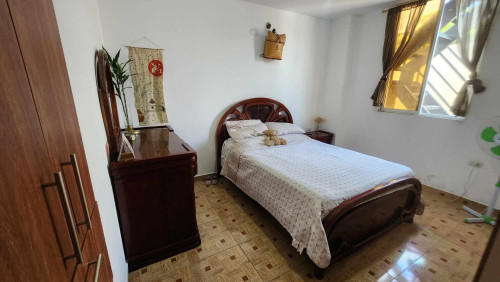 Private bed&bath near airport