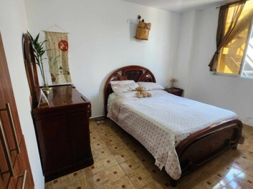 Private bed&bath near airport