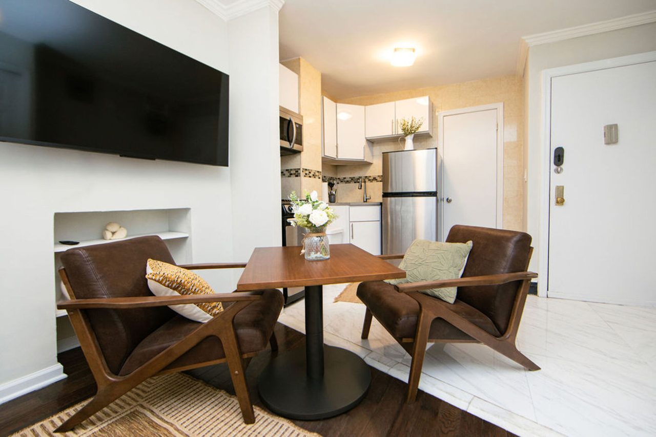 #1720: East Village - Studio (Queen) - #1720: East Village - Gallery - 14