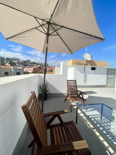 Modern Coliving Villa with Rooftop and Nature in Tranquil Ciudad Jardín