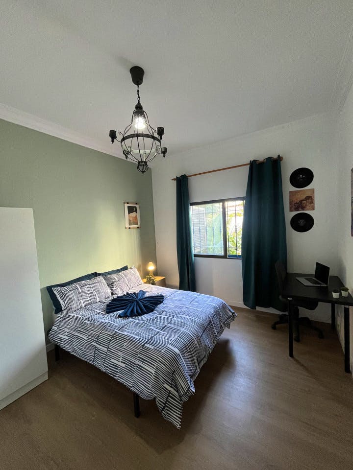  Private Room 4  -  Modern Coliving Villa with Rooftop and Nature in Tranquil Ciudad Jardín  - Gallery -  4
