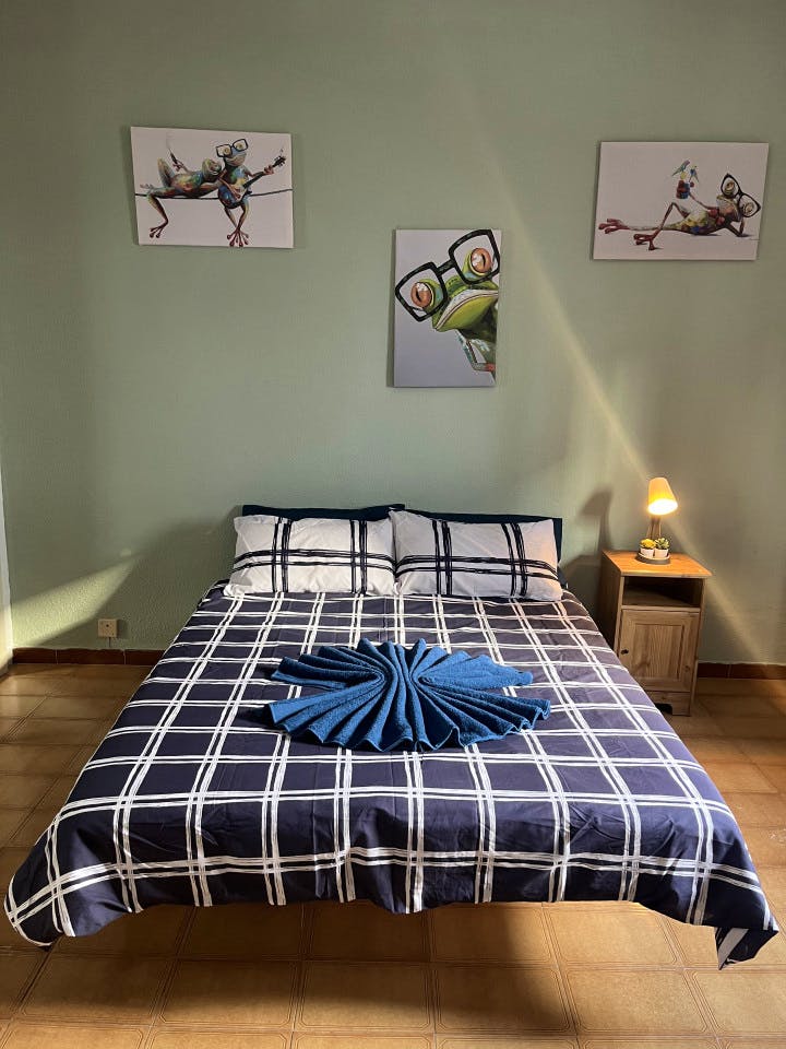  Private Room 5  -  Modern Coliving Villa with Rooftop and Nature in Tranquil Ciudad Jardín  - Gallery -  3