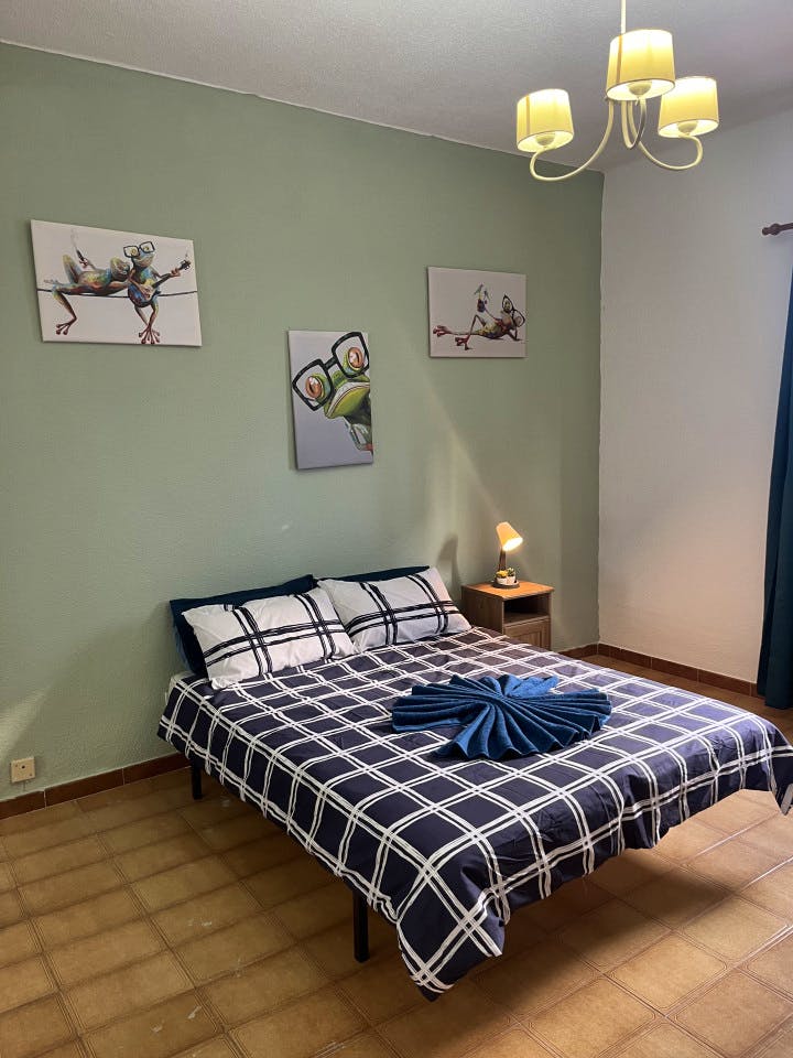  Private Room 5  -  Modern Coliving Villa with Rooftop and Nature in Tranquil Ciudad Jardín  - Gallery -  4