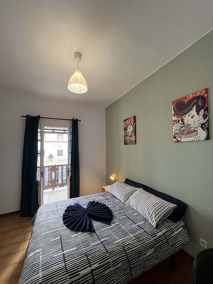  Private Room 6  -  Modern Coliving Villa with Rooftop and Nature in Tranquil Ciudad Jardín  - Gallery -  22