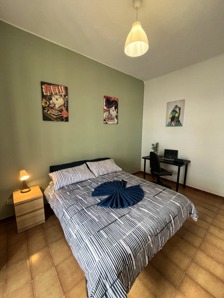  Private Room 6  -  Modern Coliving Villa with Rooftop and Nature in Tranquil Ciudad Jardín  - Gallery -  1
