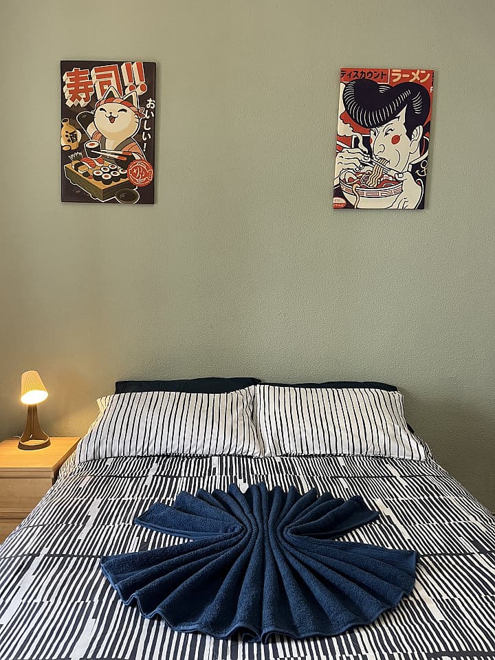  Private Room 6  -  Modern Coliving Villa with Rooftop and Nature in Tranquil Ciudad Jardín  - Gallery -  43