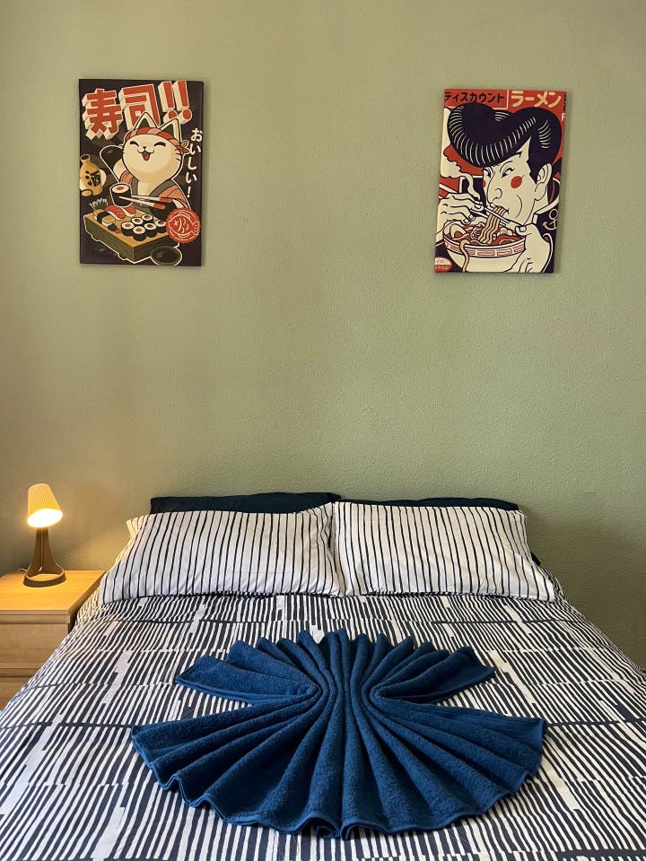  Private Room 6  -  Modern Coliving Villa with Rooftop and Nature in Tranquil Ciudad Jardín  - Gallery -  3