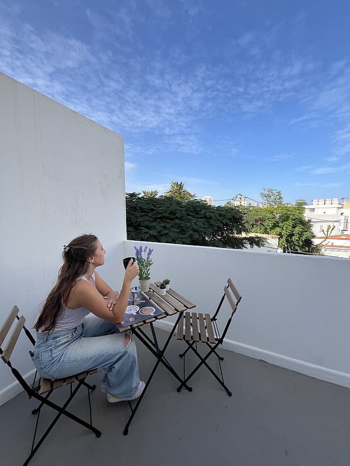 Private Room 1  -  Modern Coliving Villa with Rooftop and Nature in Tranquil Ciudad Jardín  - Gallery -  31