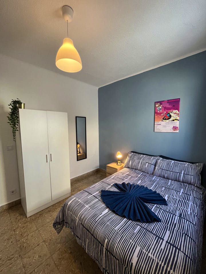  Private Room 3  -  Modern Coliving Villa with Rooftop and Nature in Tranquil Ciudad Jardín  - Gallery -  3