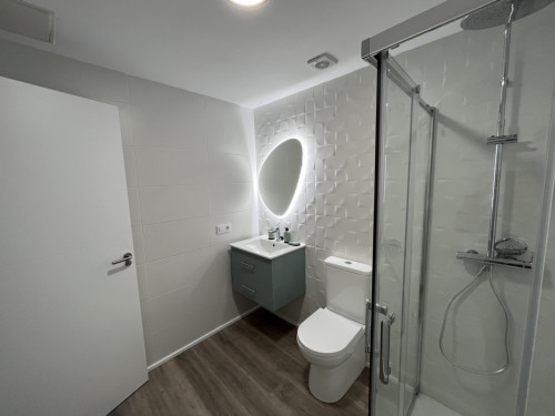 Vibrant Coliving Space for Nomads in Charming La Isleta, Las Palmas