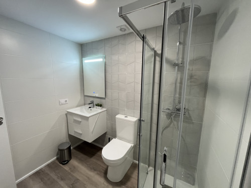 Vibrant Coliving Space for Nomads in Charming La Isleta, Las Palmas