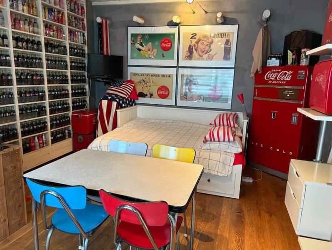 Coca-Cola Room(Single Bed) - 1