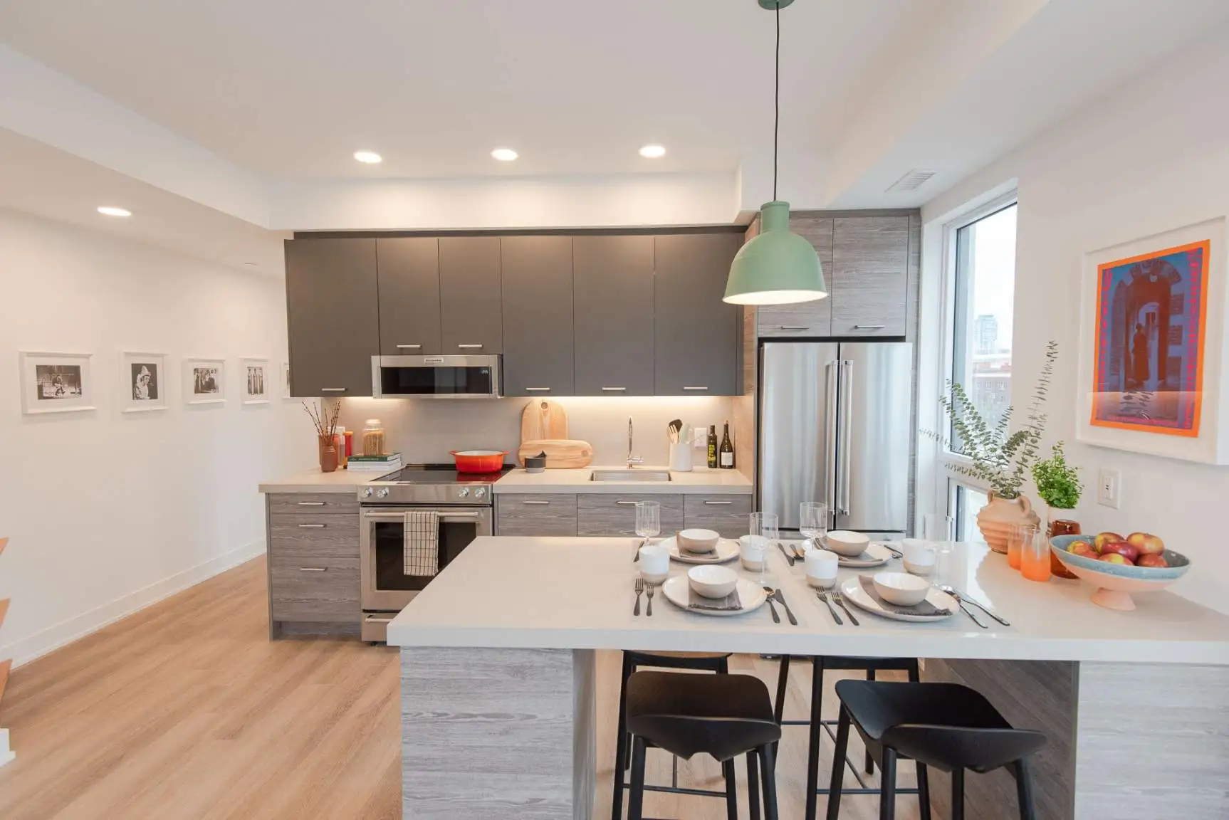  Three Bedroom  -  Spadina Residence  - Gallery -  2