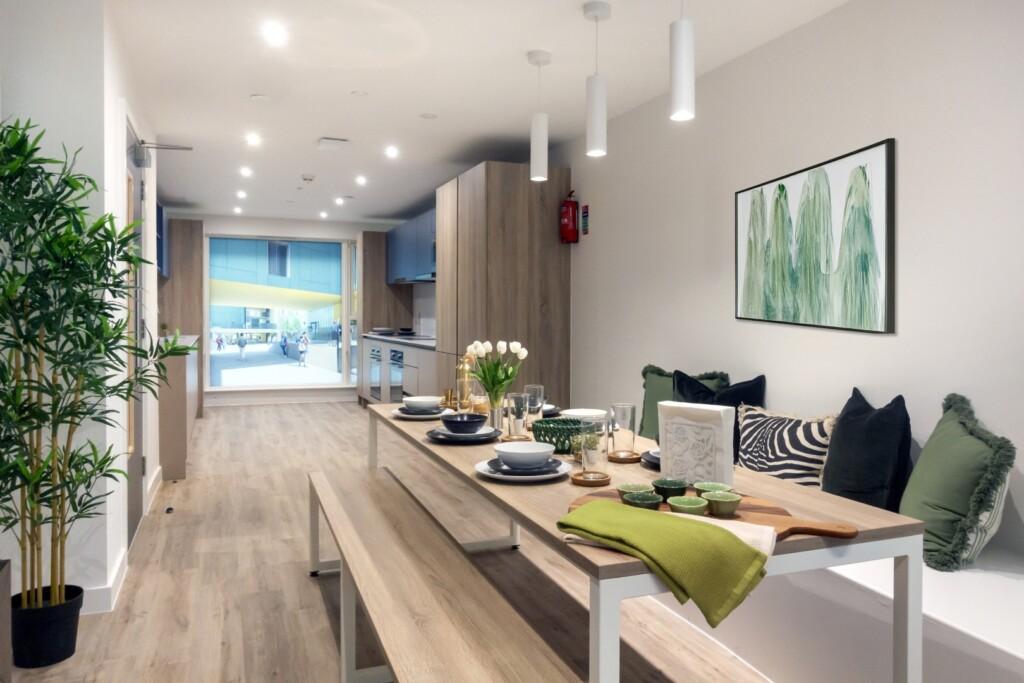 Standard 8 Bed Cluster - 22