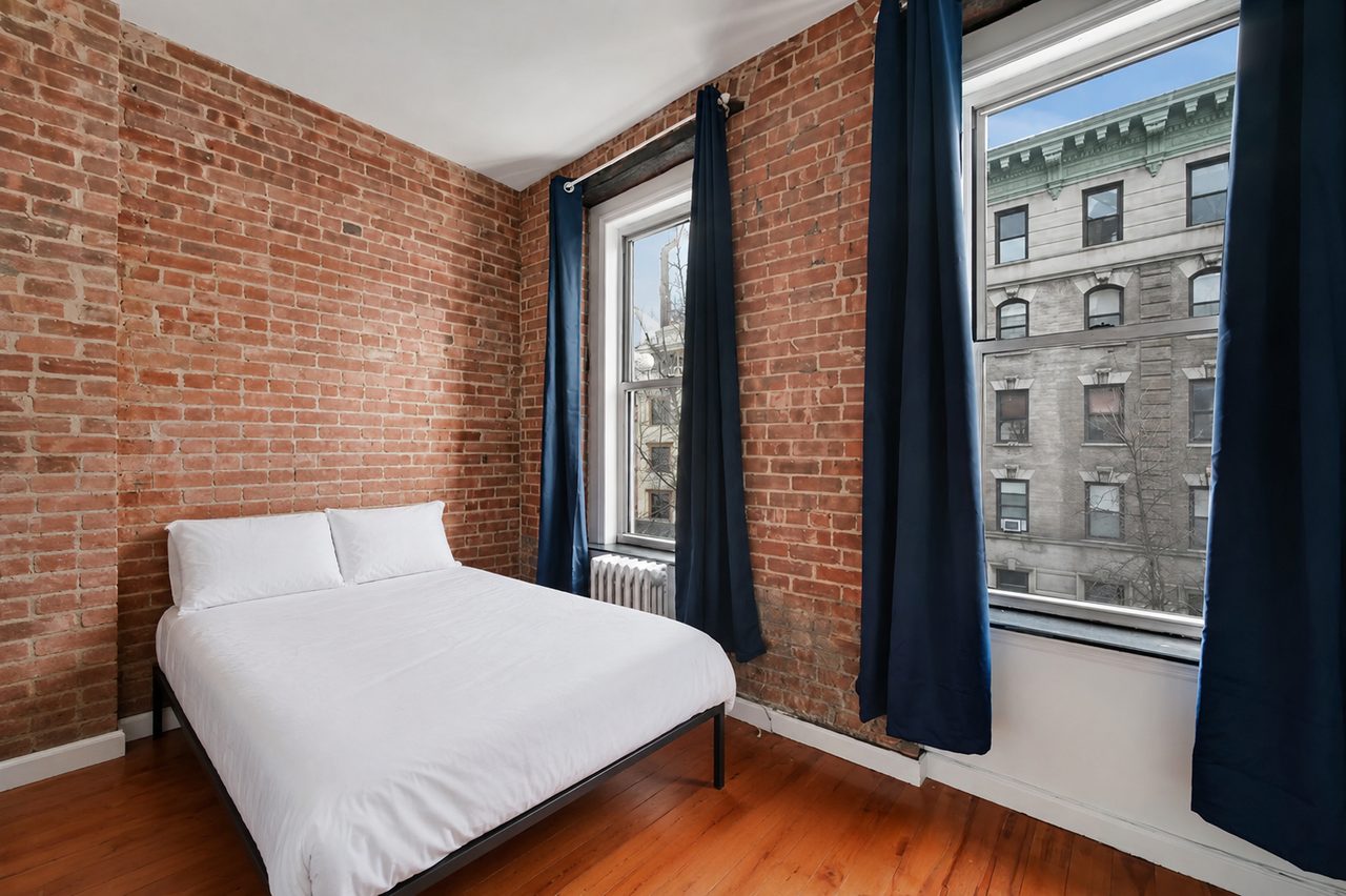 #850: Hell's Kitchen - Full Bedroom B - 2