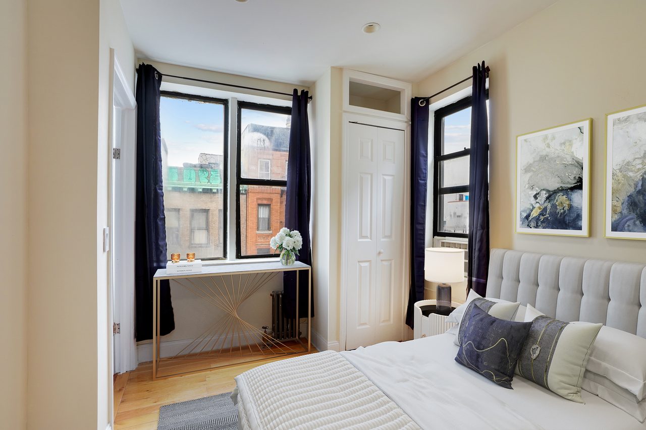  #868: East Village - 1 Bedroom (Full)  -  #868: East Village  - Gallery -  12
