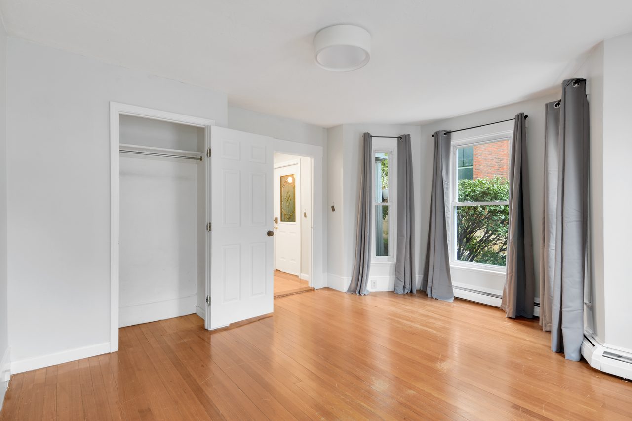  #776: Newton Corner - Queen Bedroom B  -  #776: Newton Corner  - Gallery -  11
