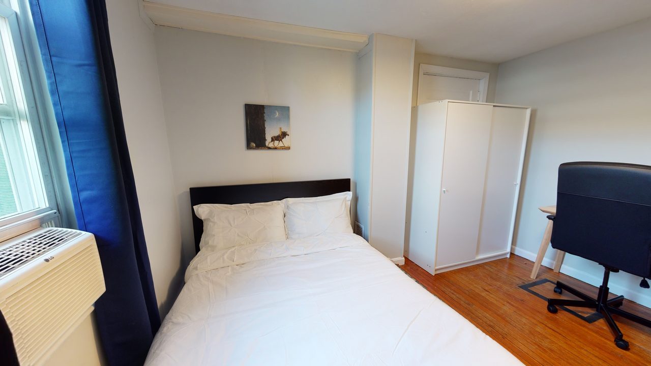  #776: Newton Corner - Full Bedroom A W/Private Bathroom  -  #776: Newton Corner  - Gallery -  10