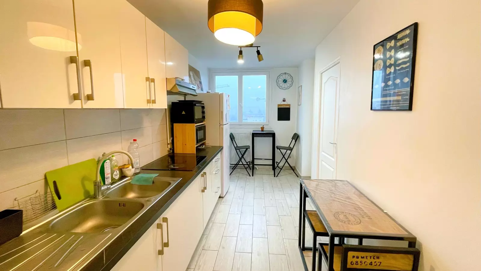  Room For Rent In 4-Bedroom Apartment  -  Room for rent in 4-bedroom apartment, Créteil  - Gallery -  3