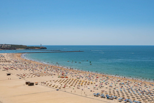 Modern Apartment in Portimão, Algarve (Only Available from October to June)