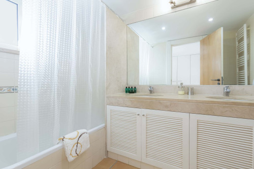 Bright and Modern Apartment in Quarteira, Algarve (Only Available from October to June) - Gallery - 25