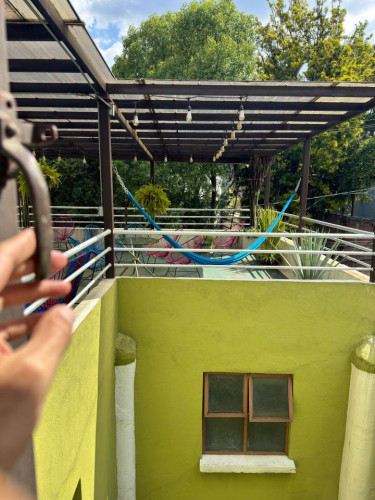 Eco-Friendly Coliving Home with Sunny Terrace in Santa Cruz Atoyac