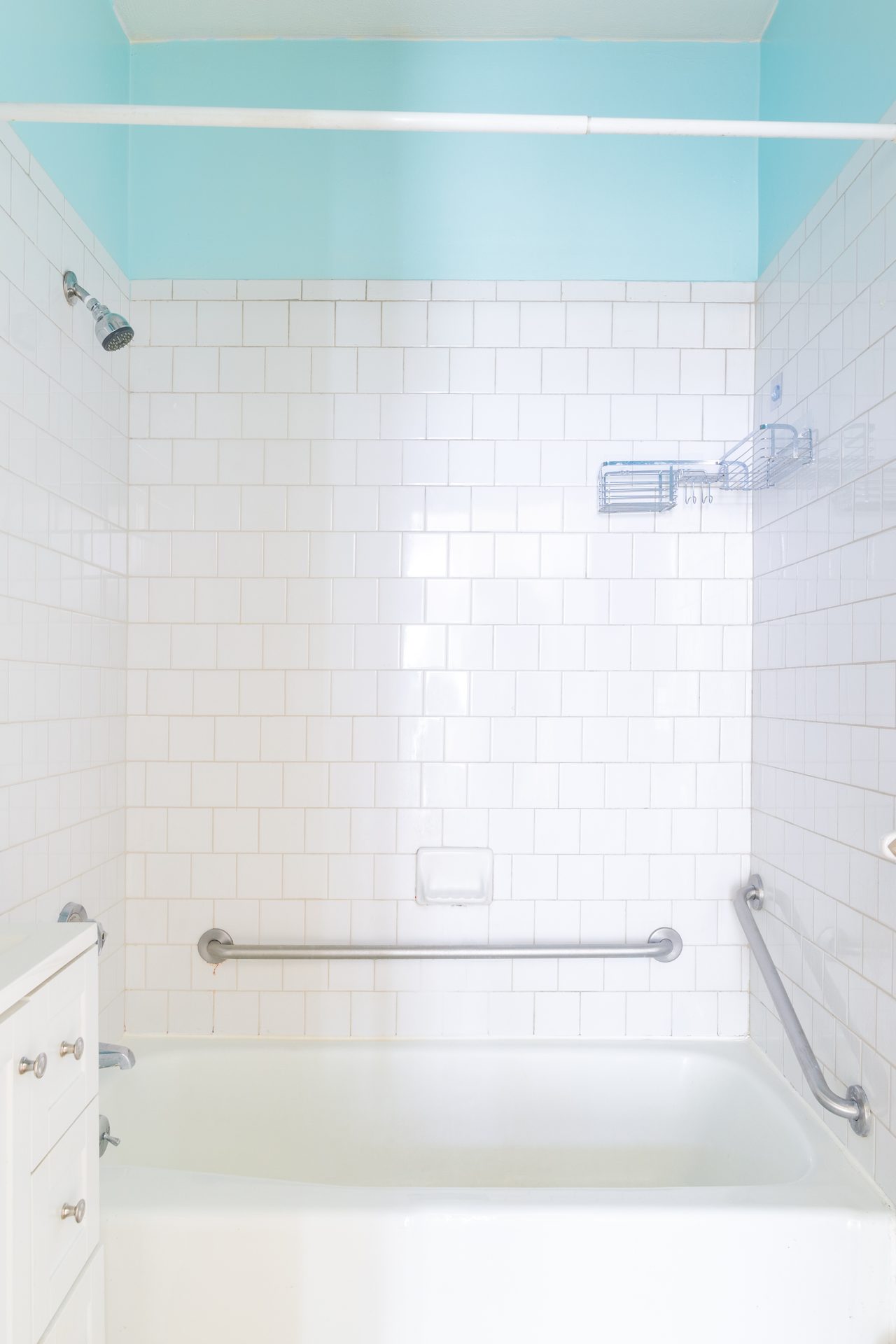  #1222: JFK/UMass - Queen Bedroom B  -  #1222: JFK/UMass  - Gallery -  8