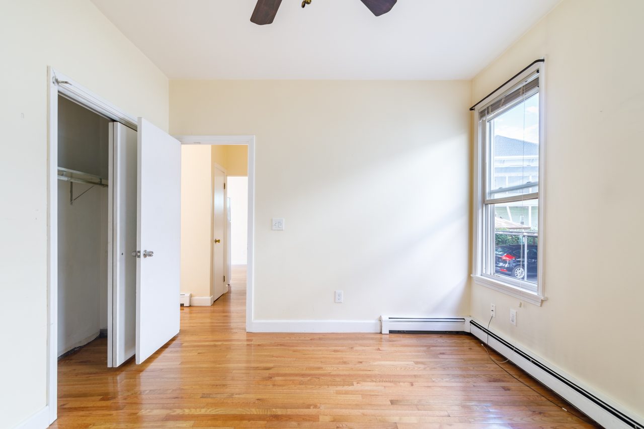 #1222: JFK/UMass - Queen Bedroom B - #1222: JFK/UMass - Gallery - 16