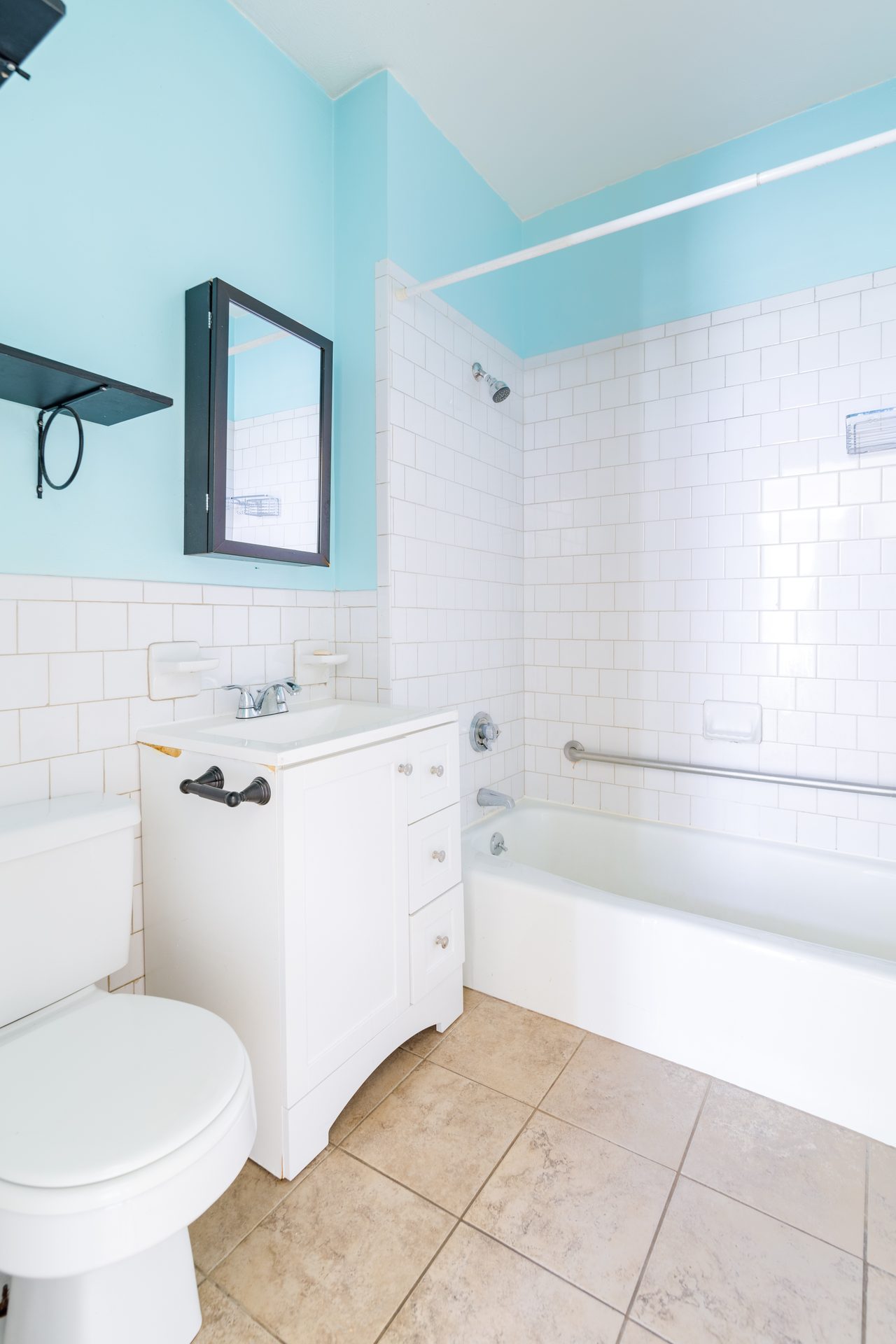  #1222: JFK/UMass - Queen Bedroom B  -  #1222: JFK/UMass  - Gallery -  7