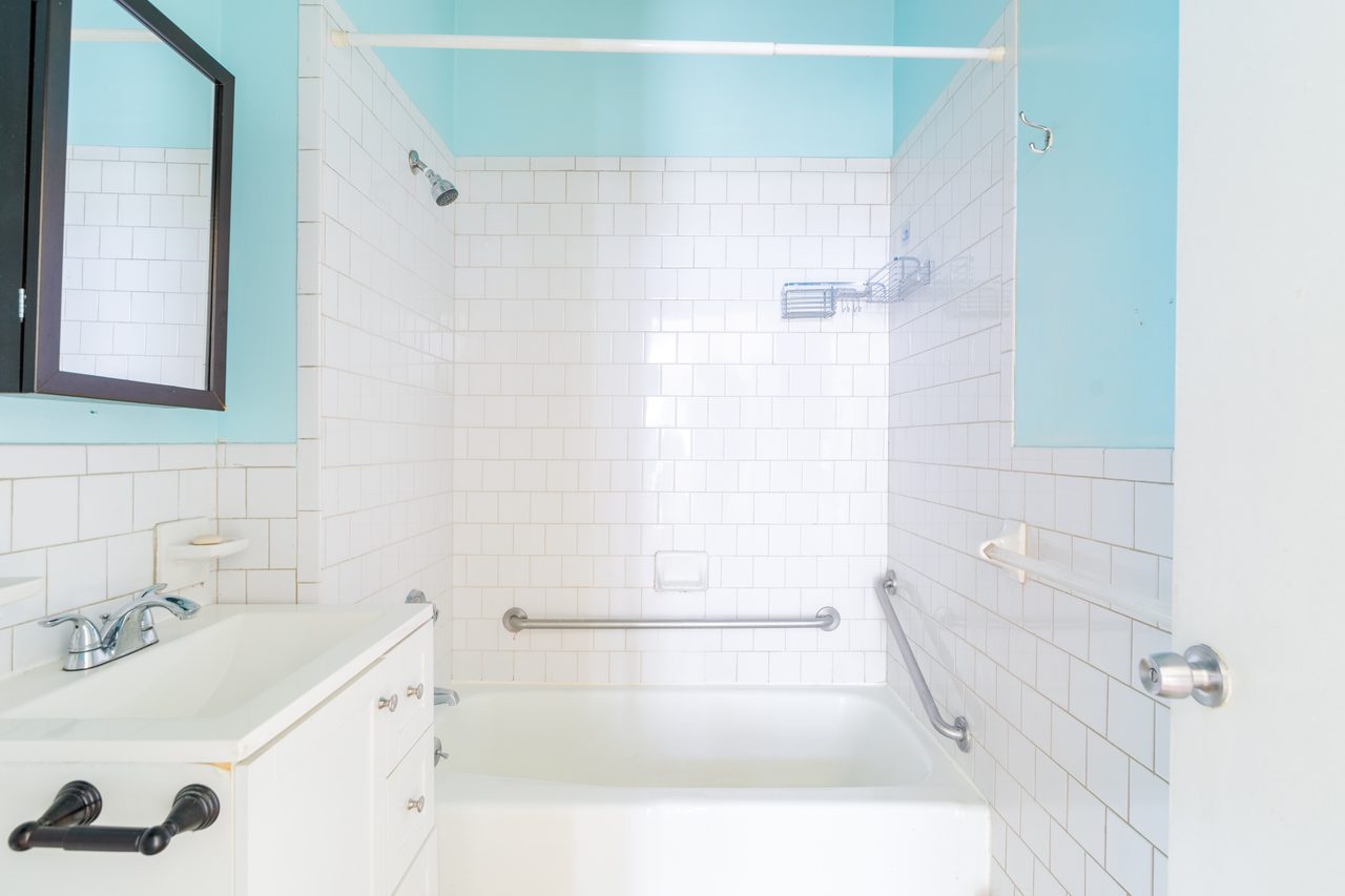  #1222: JFK/UMass - Queen Bedroom B  -  #1222: JFK/UMass  - Gallery -  10