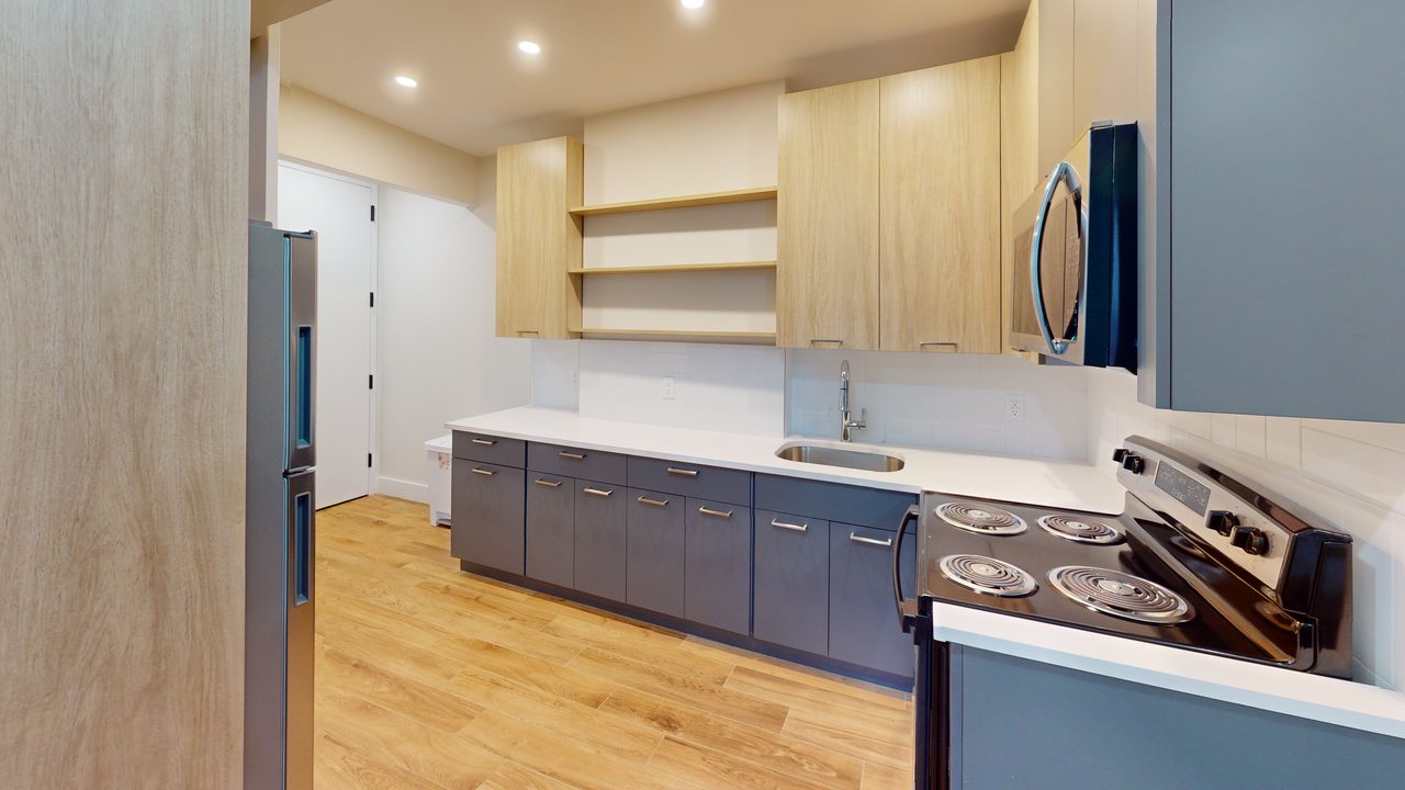#1833: Crown Heights - Full Bedroom B - 5