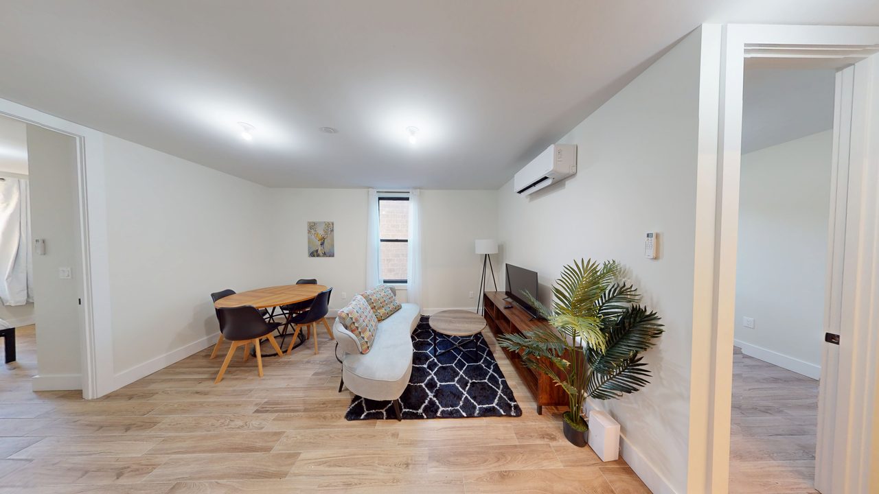 #1833: Crown Heights - Full Bedroom B - 4