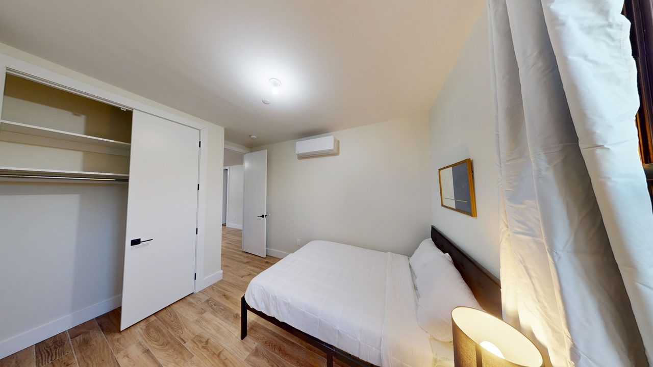 #1833: Crown Heights - Full Bedroom B - 12