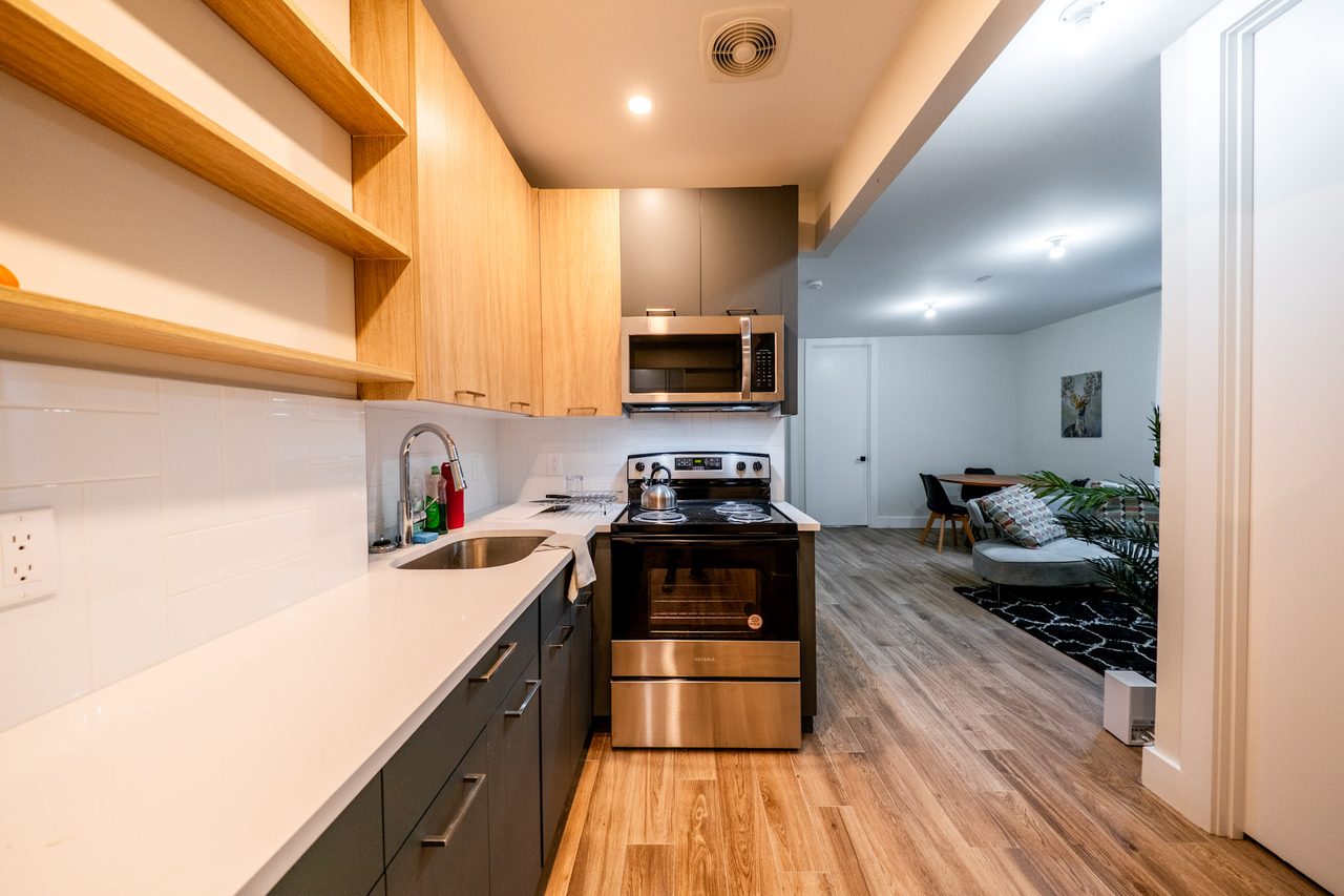 #1833: Crown Heights - Full Bedroom B - 16